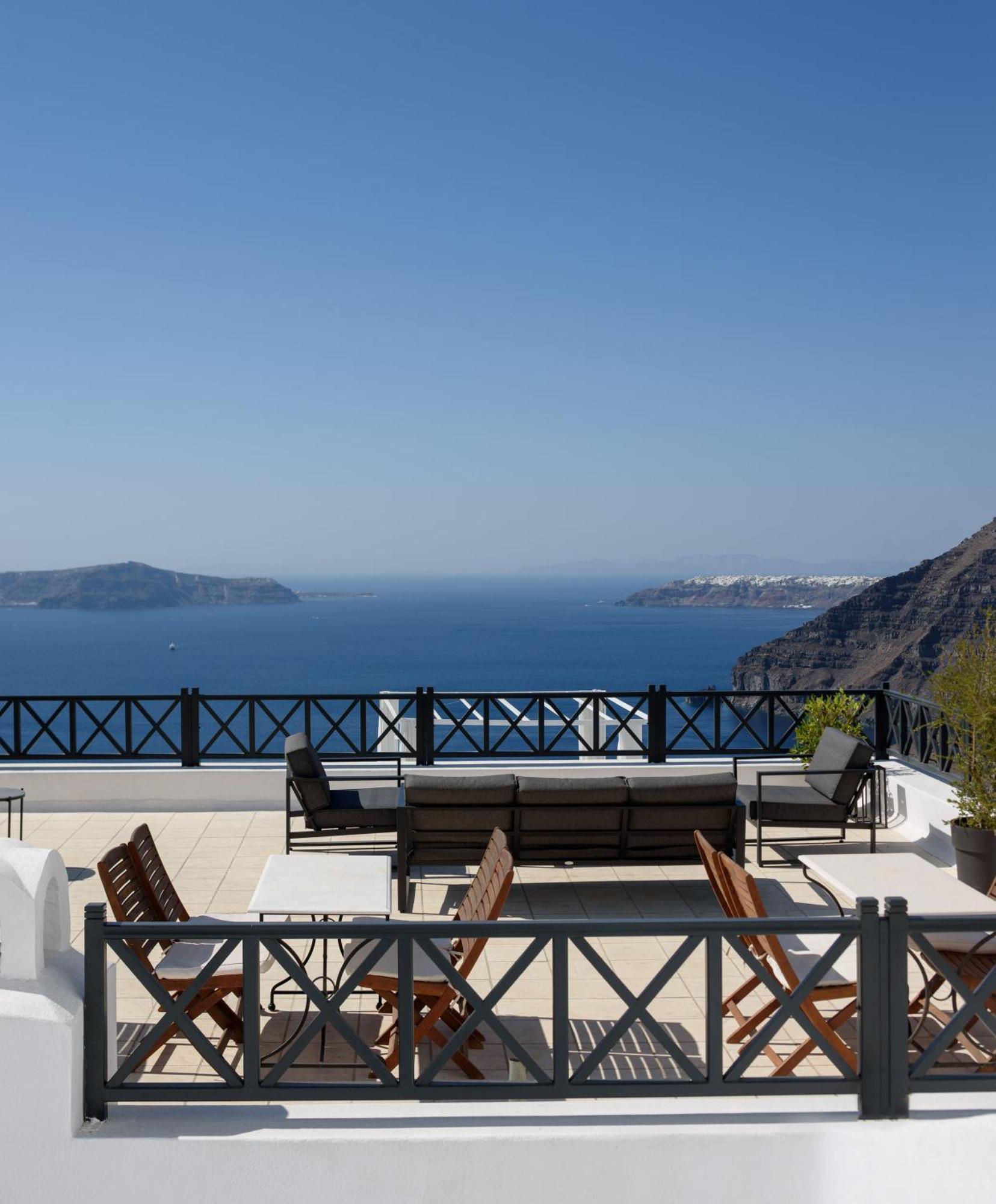 Firalia, Casa In Rock Suites Экстерьер фото