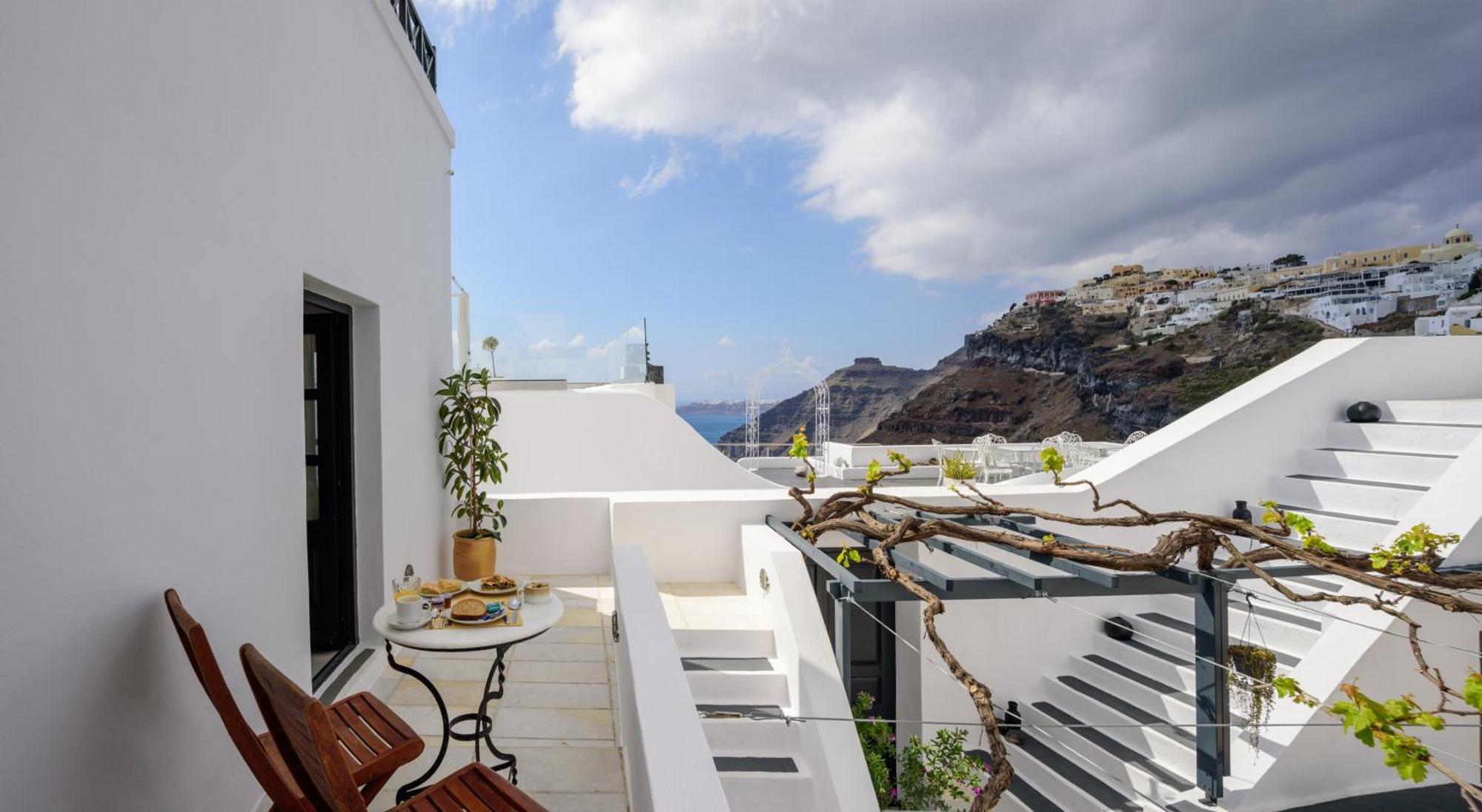 Firalia, Casa In Rock Suites Экстерьер фото